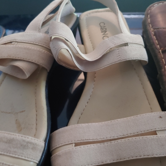 Sandles - Picture 3 of 4